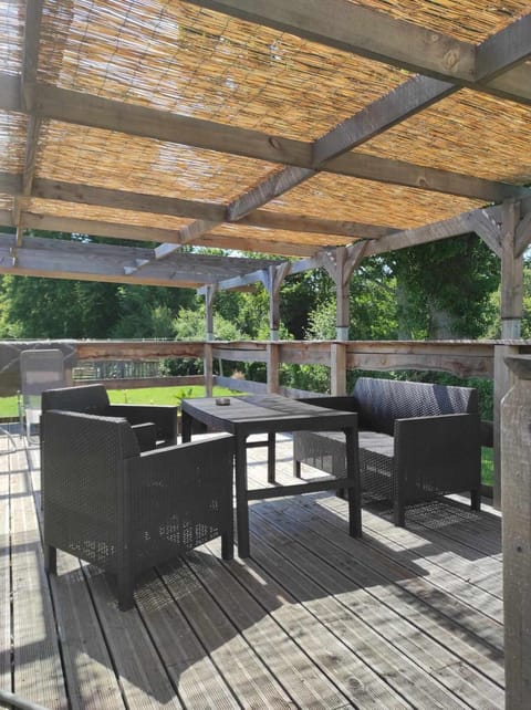 Patio, Balcony/Terrace