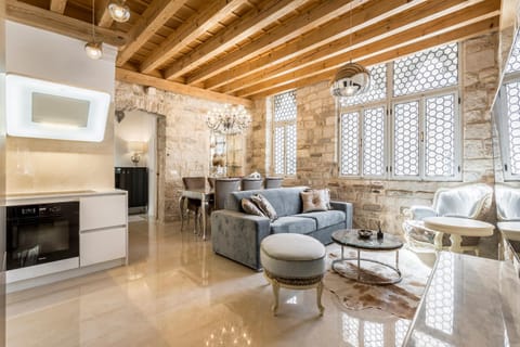 Berislavic Palace Apartment in Trogir