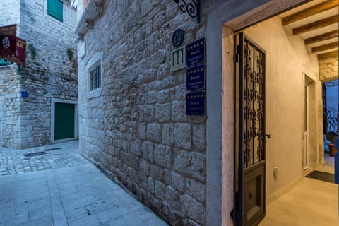 Berislavic Palace Apartment in Trogir