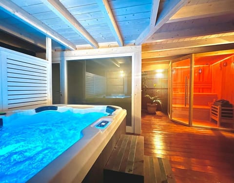 Hot Tub, Spa and wellness centre/facilities