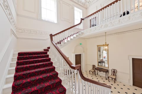 Henrietta Suites City Centre Apartment in Dublin