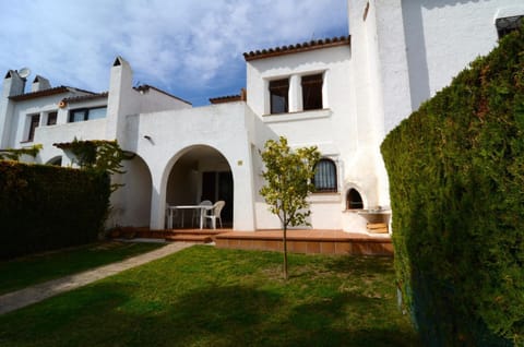 Patio, Garden, Garden view