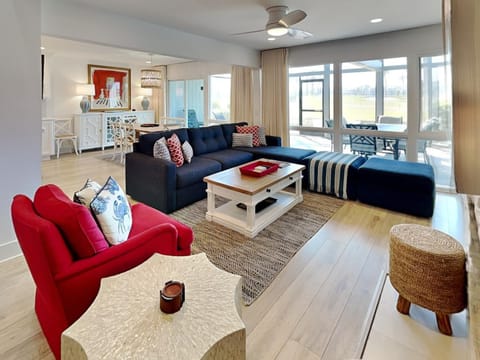 Balcony/Terrace, Living room, Seating area, furniture