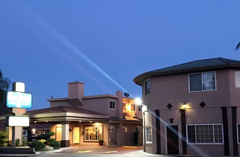Signature Inn Merced Yosemite Parkway Hotel in Merced