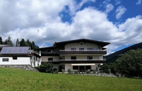 Property building, Garden, Garden view, Mountain view