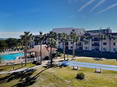 Property building, Bird's eye view, Garden, Area and facilities, Swimming pool