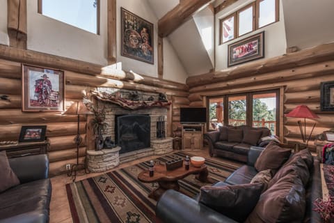 TV and multimedia, Living room, Seating area, fireplace, furniture