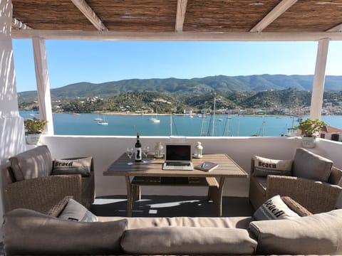 Balcony/Terrace, Balcony/Terrace, Evening entertainment, Evening entertainment, Area and facilities, Area and facilities, Entertainment, Breakfast, Breakfast