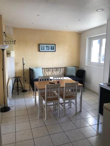 JARDIN FLEURY Apartment in Gien