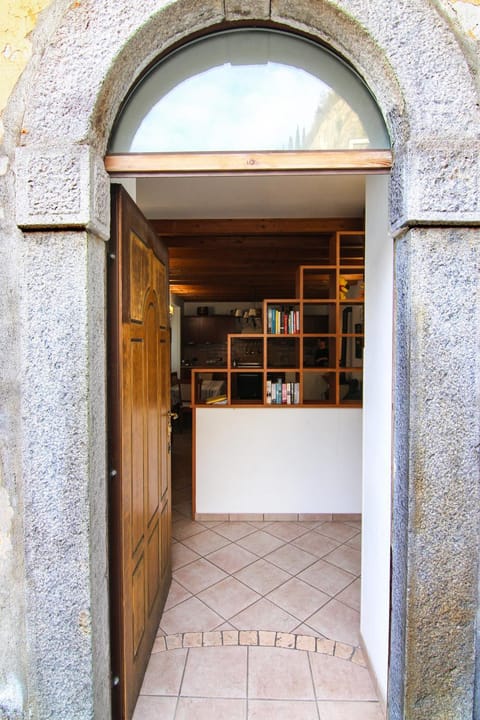 Facade/entrance, View (from property/room)