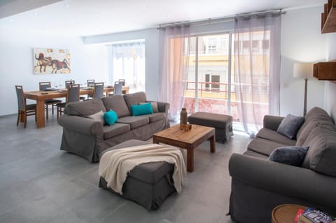 TV and multimedia, Coffee/tea facilities, Living room, Dining area