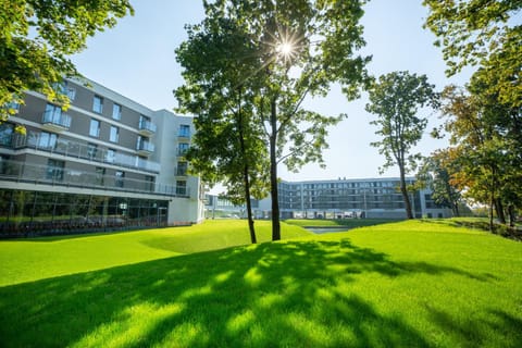 Property building, Spring, Natural landscape, Garden, Garden view