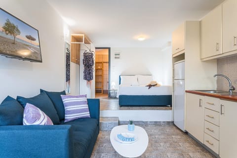 Naftilos Residences II Apartment in Samos, Greece