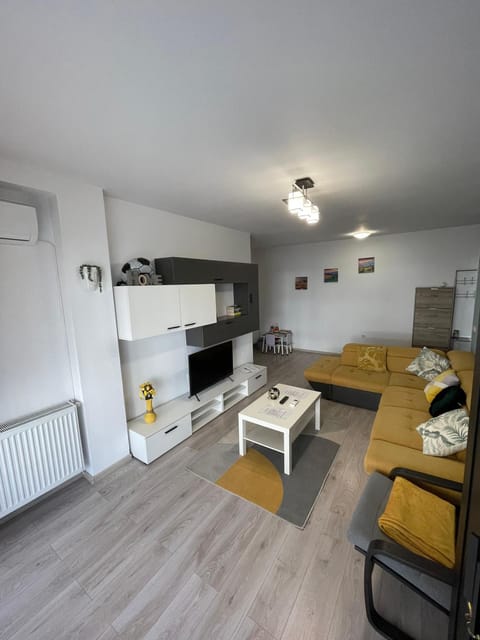 TV and multimedia, Living room, air conditioner