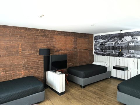 Bed, TV and multimedia