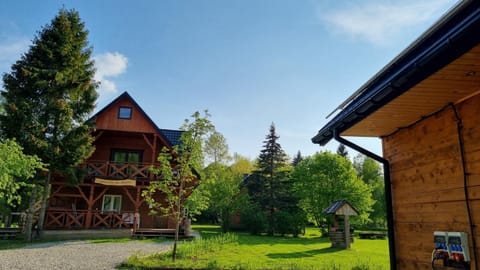 Property building, Spring, Day, Natural landscape, Garden, Garden view