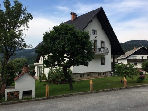 Property building, Day, Mountain view
