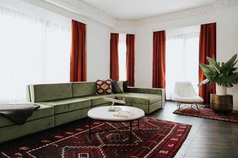Living room, Photo of the whole room, Seating area