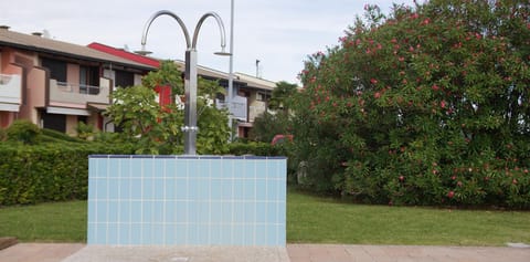 Property building, Garden, Swimming pool