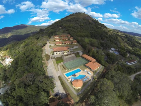 Bird's eye view, Pool view