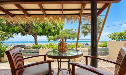 Patio, Natural landscape, View (from property/room), Balcony/Terrace, Seating area, Sea view