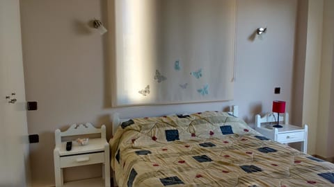 Elita Beachside Apartment in Chania