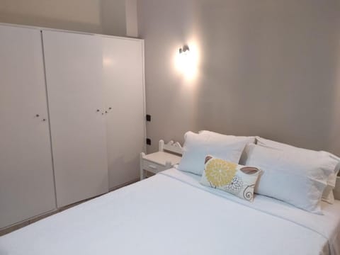 Elita Beachside Apartment in Chania