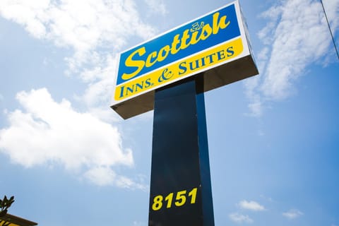 scottish inn & suites Hotel in Baytown