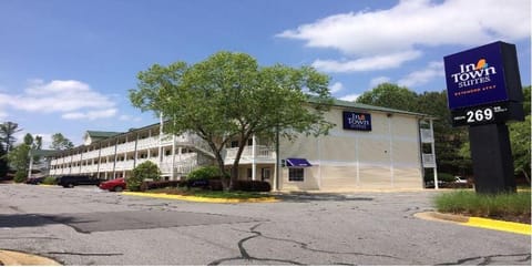 InTown Suites Extended Stay Atlanta GA - Suwanee Motel in Suwanee