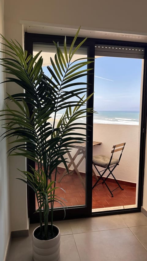 Natural landscape, View (from property/room), Balcony/Terrace, Beach, Sea view