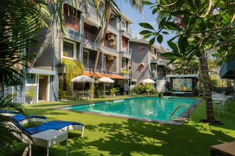 Property building, Swimming pool