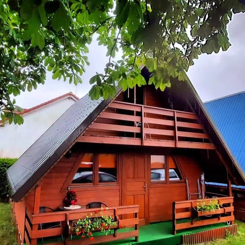 Domki w Rowach Campground/ 
RV Resort in Pomeranian Voivodeship