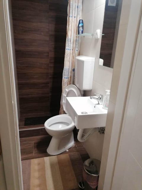 Prenoćište Day Holiday Bed and Breakfast in Vojvodina