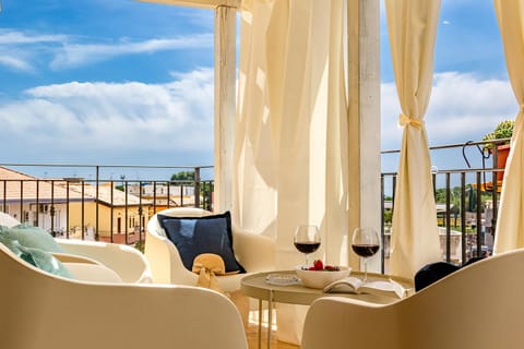 Patio, Day, View (from property/room), Balcony/Terrace, Sea view