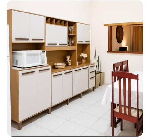 Dining area, microwave