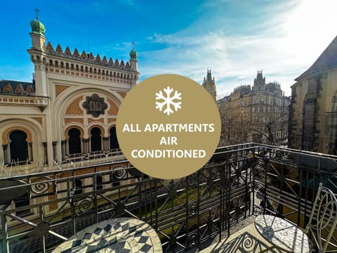 Property building, Nearby landmark, Day, View (from property/room), Balcony/Terrace, City view, Landmark view