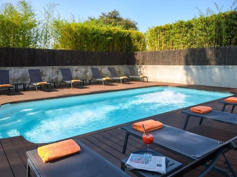 Pool view, Swimming pool