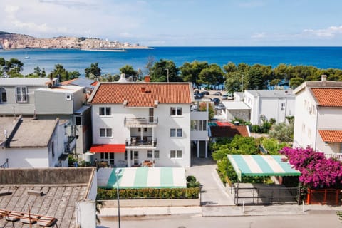 Property building, Bird's eye view