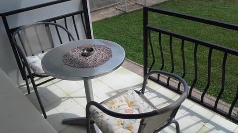 Balcony/Terrace, Inner courtyard view