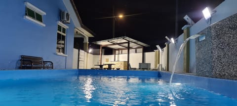 View (from property/room), Swimming pool, Swimming pool