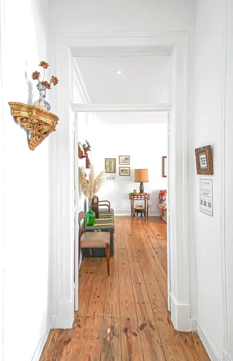 Communal lounge/ TV room, Living room, Decorative detail, Seating area, Dining area