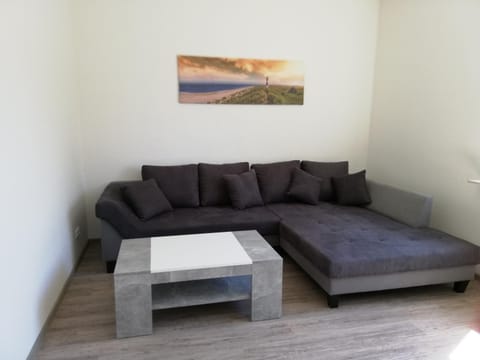 Living room, Decorative detail