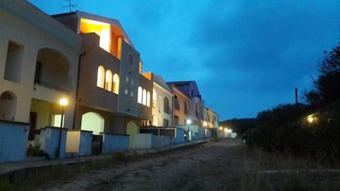 Property building, Neighbourhood