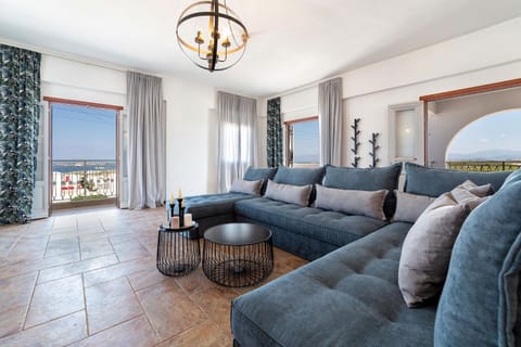 SUN SMILES in Naousa, Paros House in Naousa