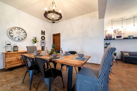 SUN SMILES in Naousa, Paros House in Naousa