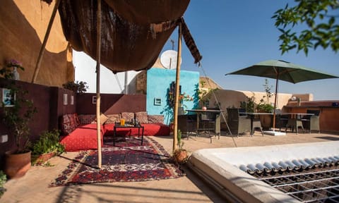 Patio, Dining area, City view