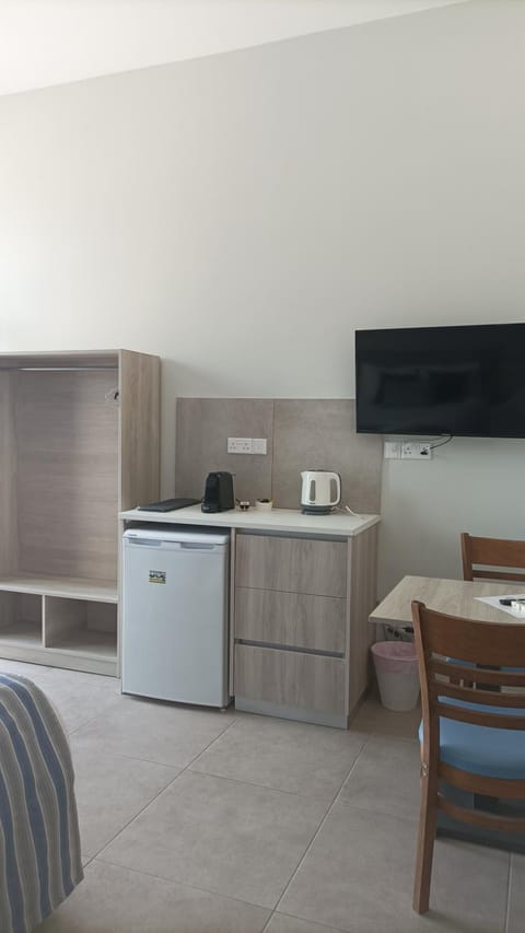 TV and multimedia, Kitchen or kitchenette