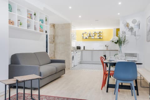 Living room, Seating area, Dining area