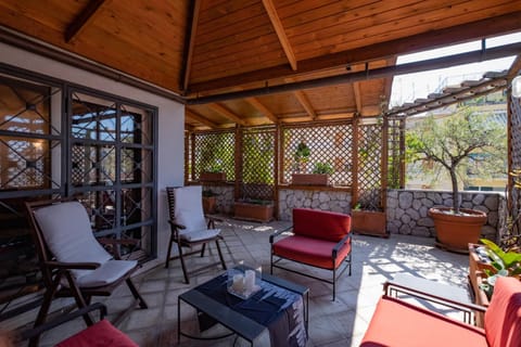 Patio, Day, Balcony/Terrace, Other, Seating area