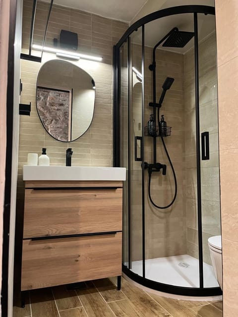 Heritage Stone House Retreat -Free parking Apartment in Stari Grad